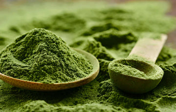 What You Need to Know About the Health Benefits of Super Greens Powders