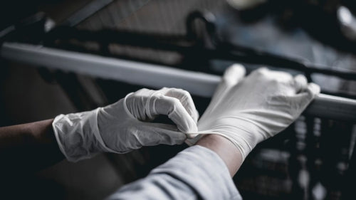 Manufacturers Improve Designs of Disposable Vinyl Gloves
