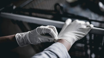 Manufacturers Improve Designs of Disposable Vinyl Gloves