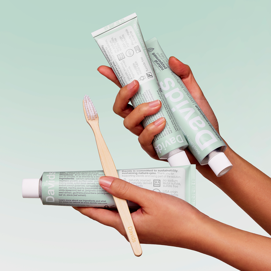 Davids Hydroxi™ Sensitive+Whitening Nano Hydroxyapatite Travel Size Premium Toothpaste (Peppermint) (1.75 oz)