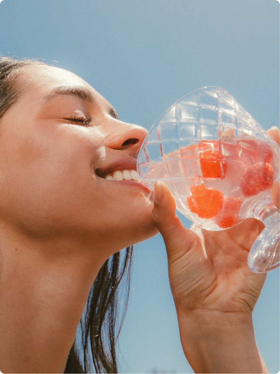 Arrae Clear Protein+ – Raspberry Yuzu, 30 Stick Packs — Arrae lifestyle image 1