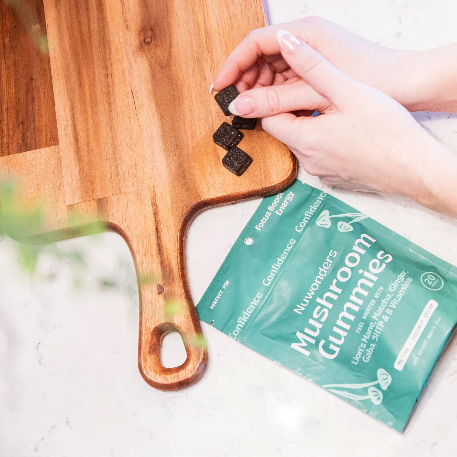Nuwonders Confidence Gummies