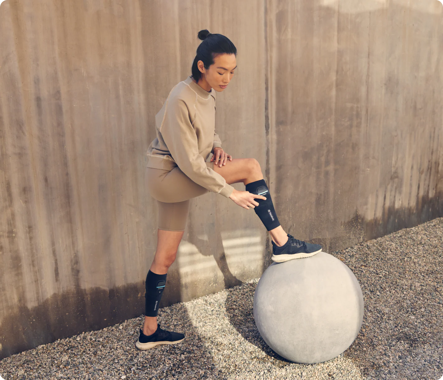 Therabody RecoveryPulse Calf Compression Sleeve