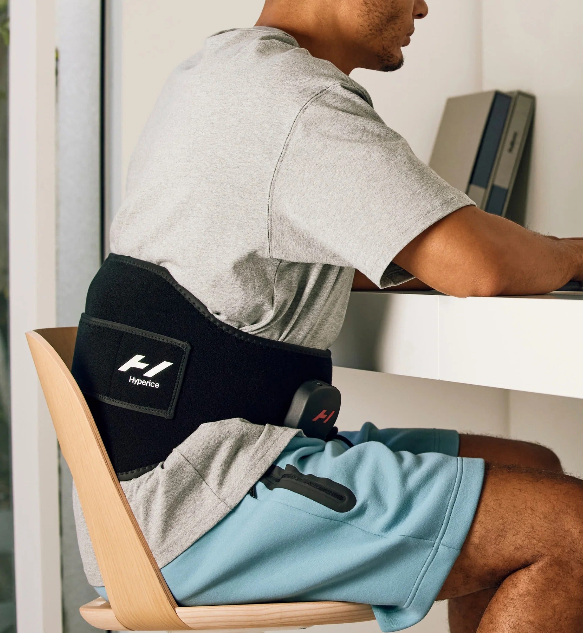 Hyperice Venom 2 Back Heated Massage Wrap